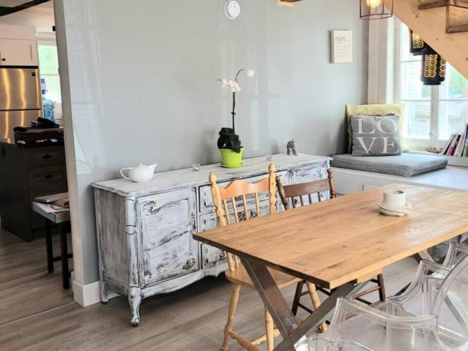 Om Chalet 1 Avec Spa Face Au Fleuve Saint-Jean ภายนอก รูปภาพ